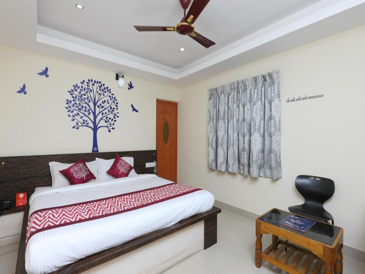 Hotel Maruthi Residency Chennai Esterno foto